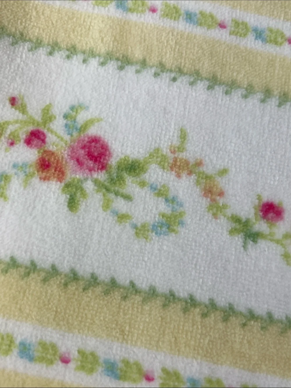 Caro Home Bath Towel Set Floral Stripe White & Yellow Cotton Velour Set of 2 NEW